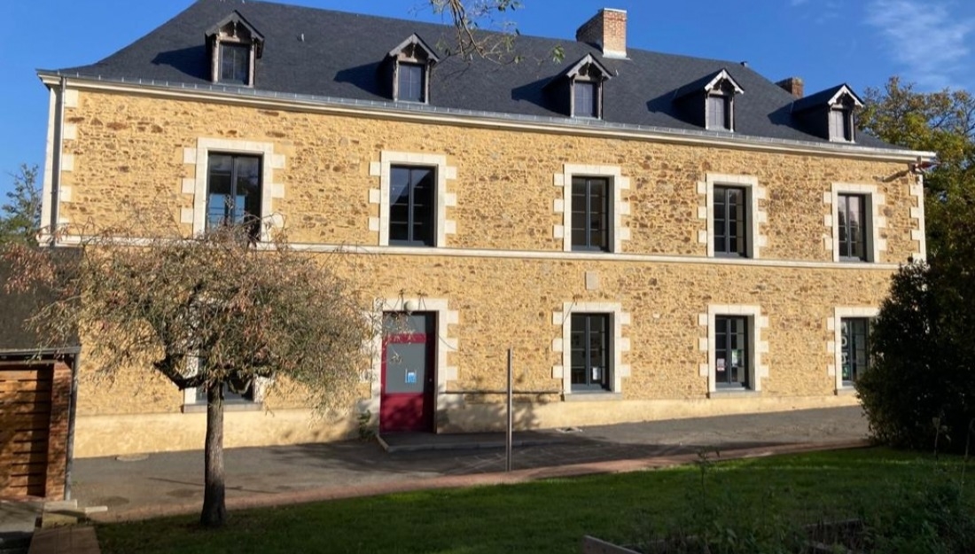 Maison des Jeunes de Coss&eacute;-le-Vivien