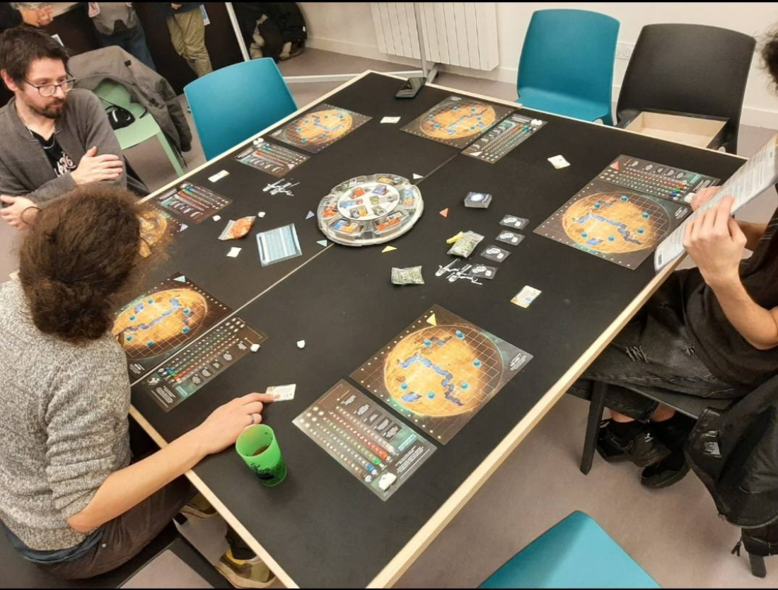 soirée jeux cossé-le-vivien