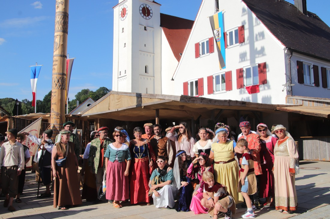 Juillet 2025 : Les Coss&eacute;ens &agrave; la f&ecirc;te m&eacute;di&eacute;val de Tussenhausen